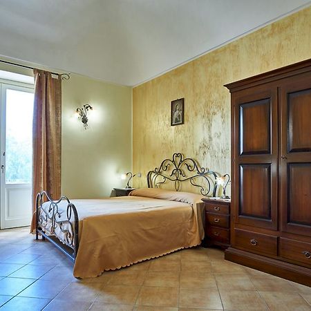 Вилла Agriturismo Conte Ruggero Centuripe Экстерьер фото