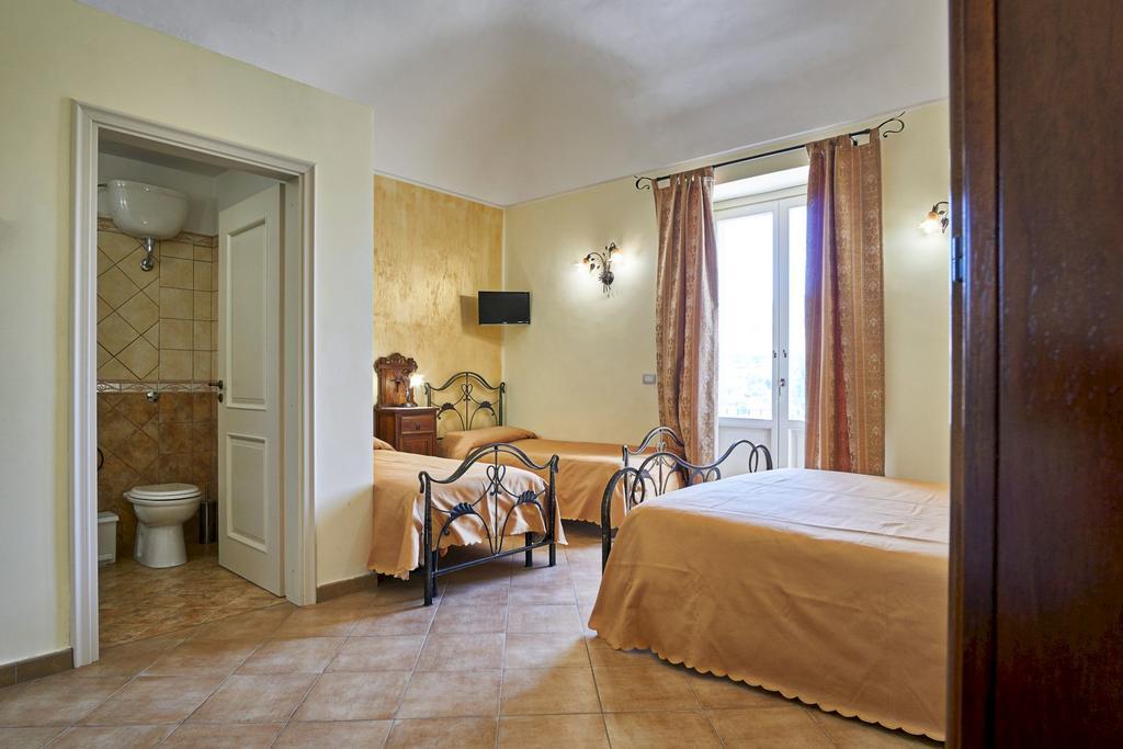 Вилла Agriturismo Conte Ruggero Centuripe Экстерьер фото
